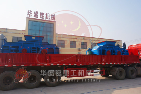 雙(shuang)齒輥(gun)破碎機(ji)圖(tu)片